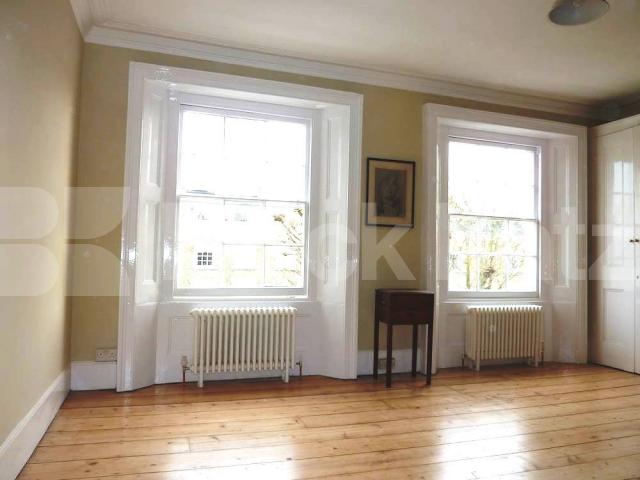 			2 Bedroom, 1 bath, 1 reception Flat			 Albert Street, CAMDEN